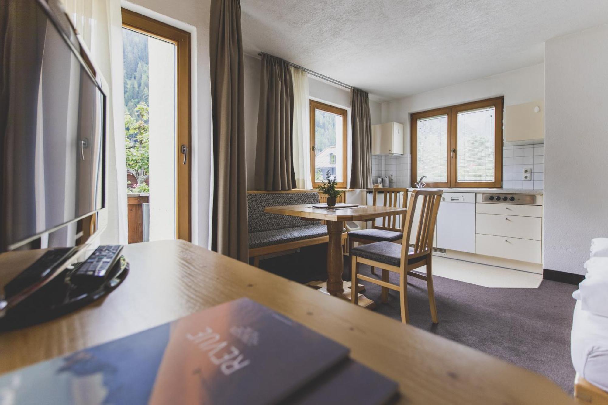 Hotel Montfort Sankt Anton am Arlberg Kültér fotó